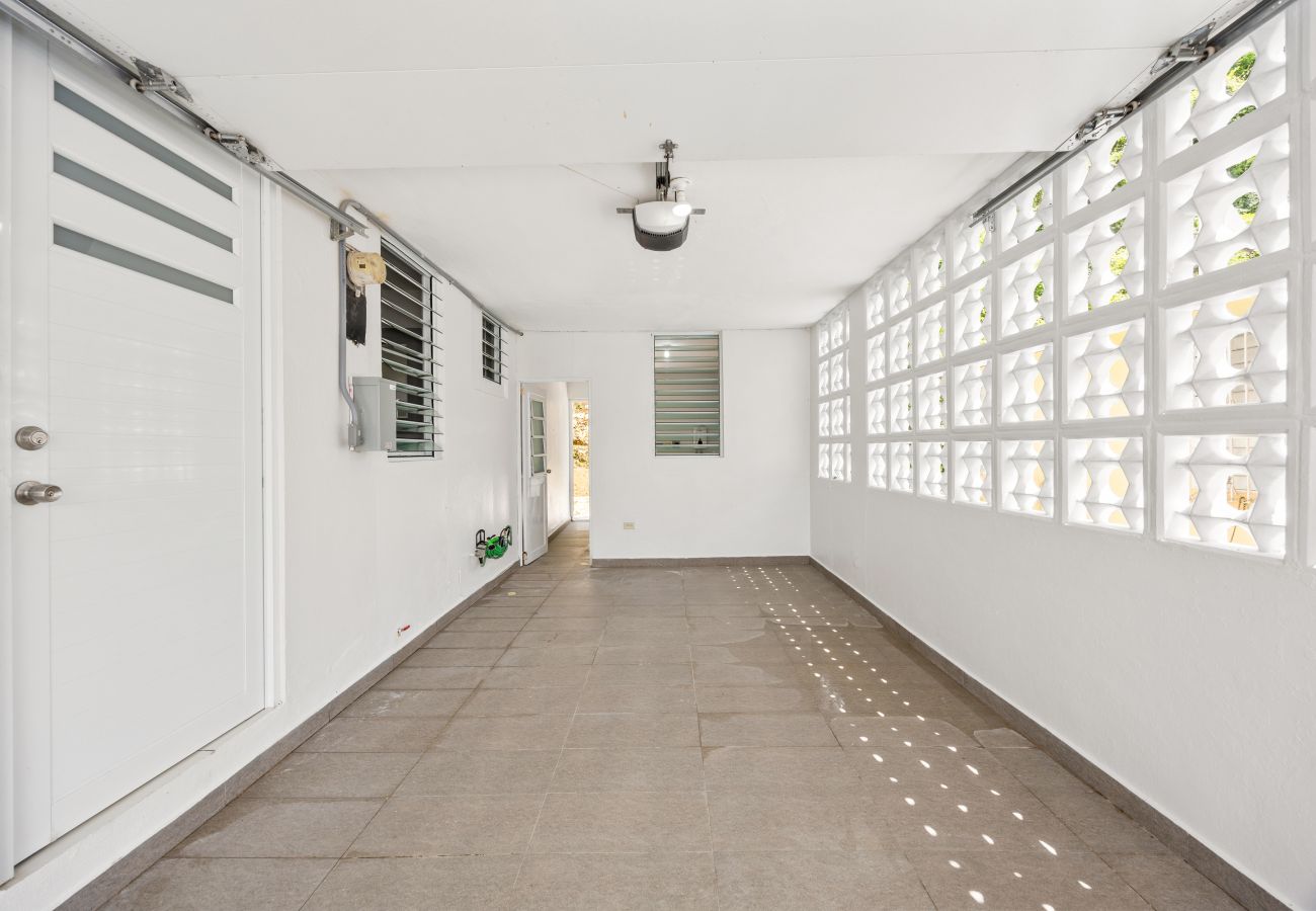 Casa en Manatí  - Cozy 3B House Charming  and Comfortable