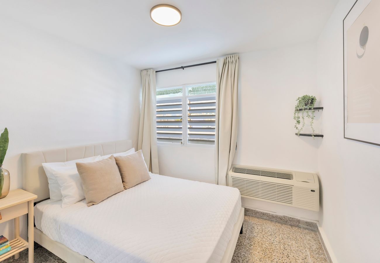 Apartamento en San Juan - Oasis de 3 habitaciones en Calle Cerra con balcón