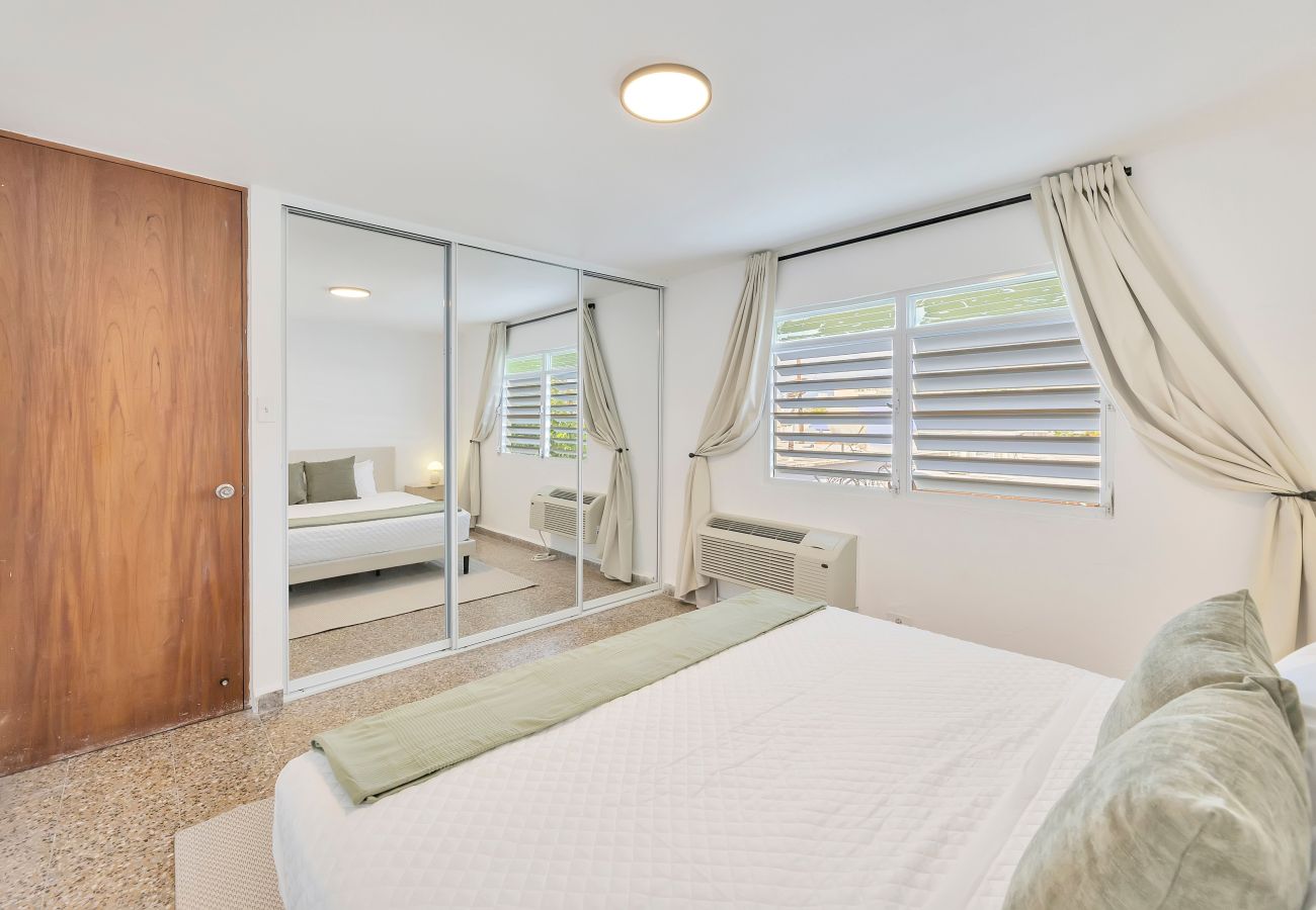 Apartamento en San Juan - Oasis de 3 habitaciones en Calle Cerra con balcón