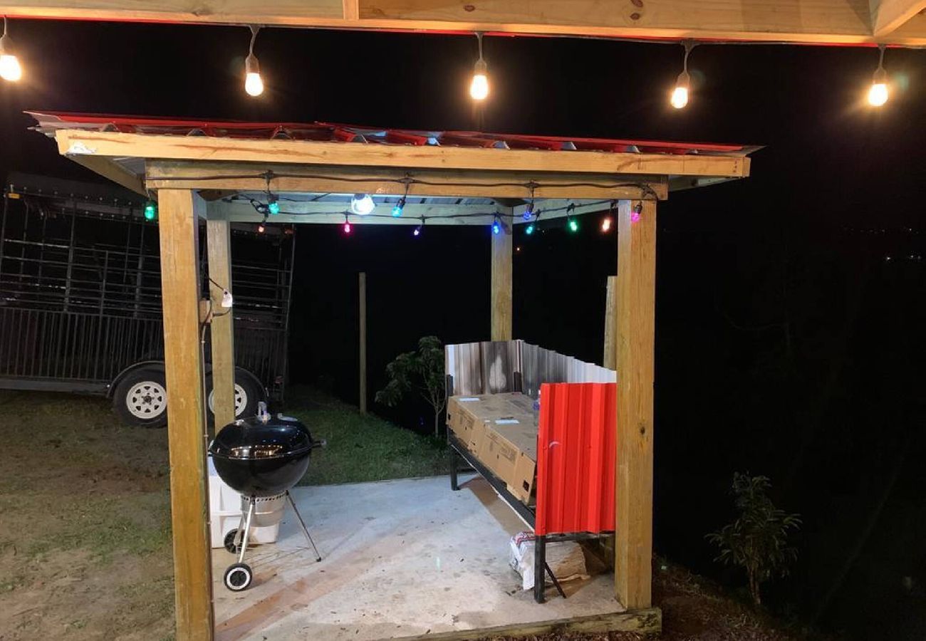 Agroturismo en Cidra - La Loma: Cozy Retreat with Jacuzzi & Views 