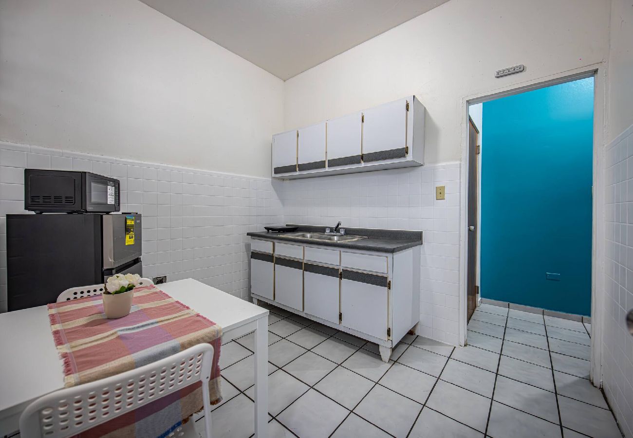 Apartamento en San Juan - Affordable 1BR Walk to Beach and Old San Juan 