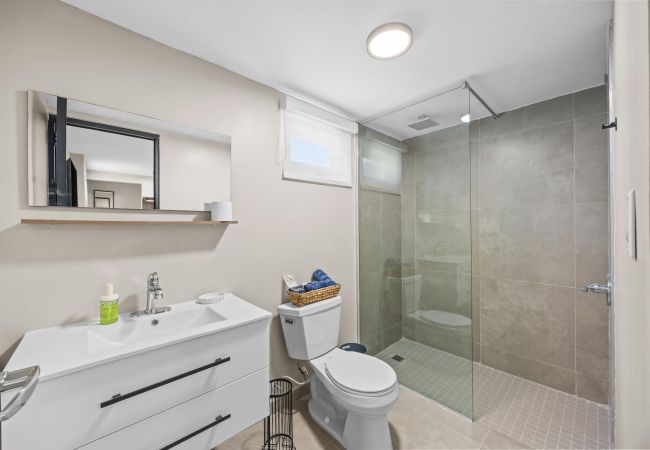 Alquiler por habitaciones en Carolina - Isla Verde Ocean Breeze | Luxury Beach Suites 2F