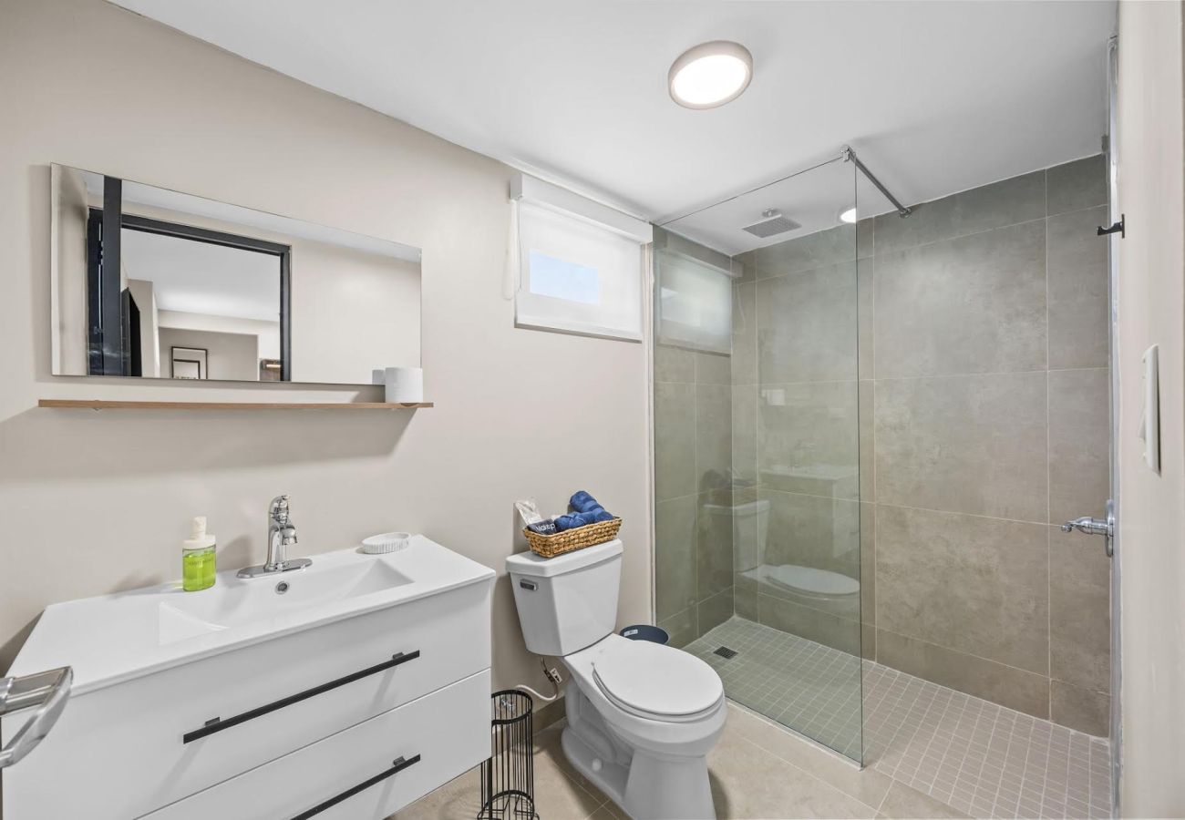 Alquiler por habitaciones en Carolina - Isla Verde Ocean Breeze | Luxury Beach Suites 2F