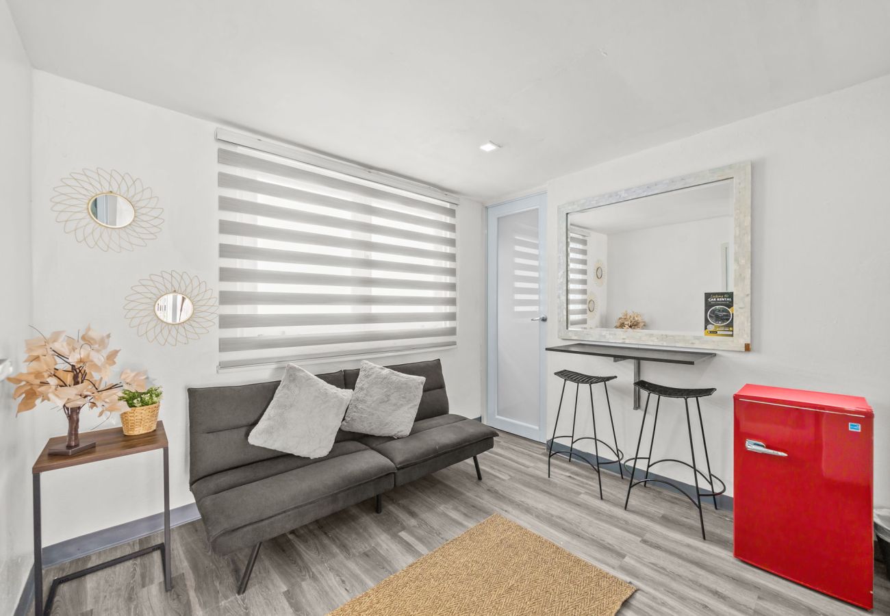 Casa en San Juan - Cozy Queen Studio | Near Airport & Old San Juan