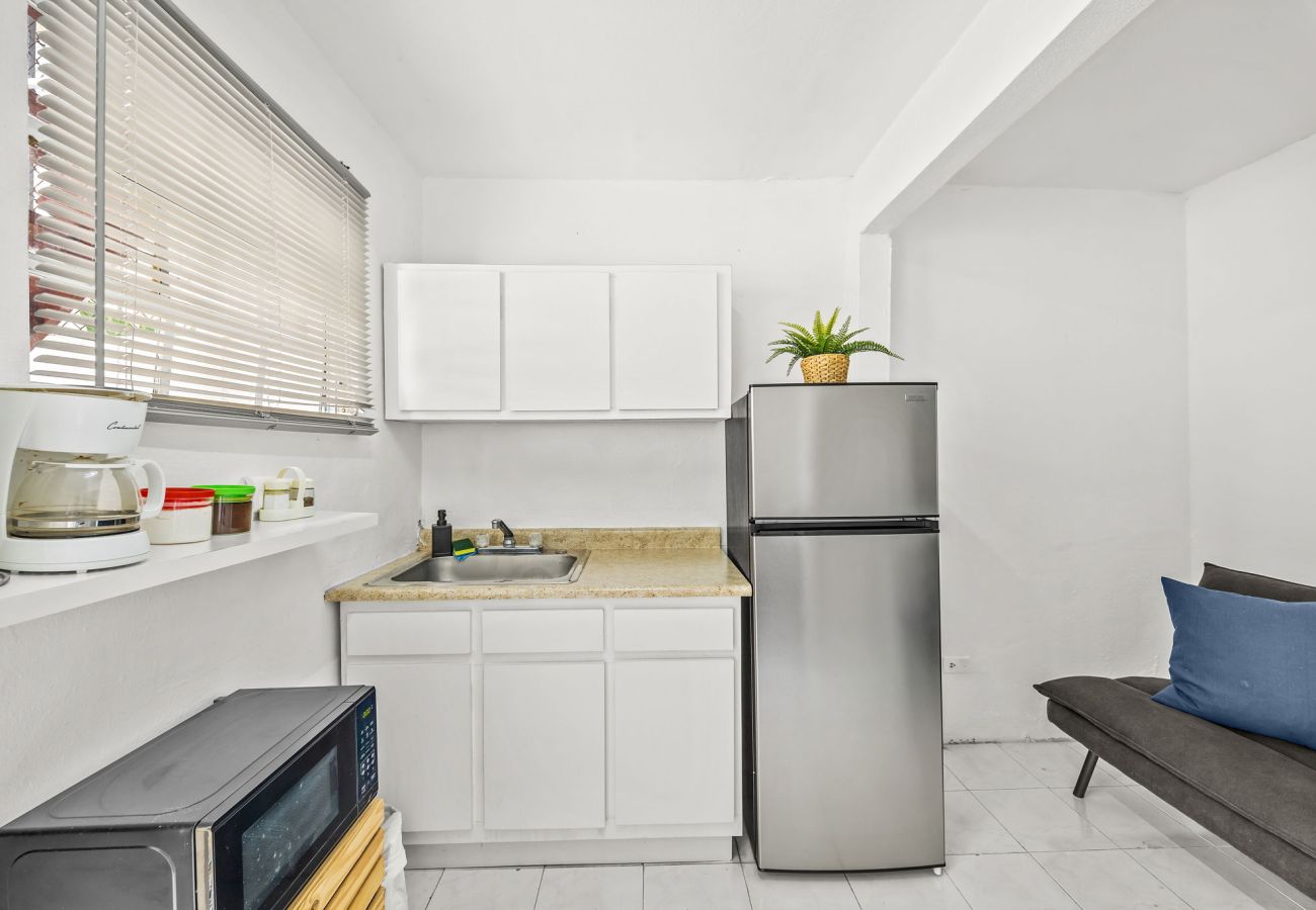 Casa en San Juan - Modern Loft in San Juan | Near Airport & Old San Juan