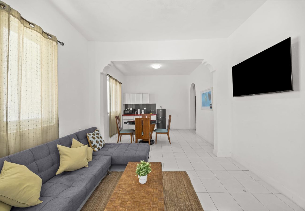Casa en San Juan - Cozy Family Apartment at San Juan 