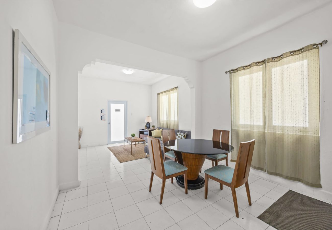 Casa en San Juan - Cozy Family Apartment at San Juan 