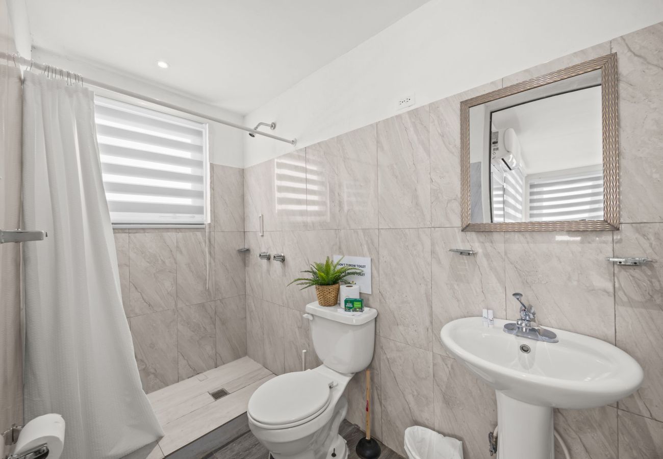 Casa en San Juan - Cozy Retreat for 3 | Near Airport & Old San Juan