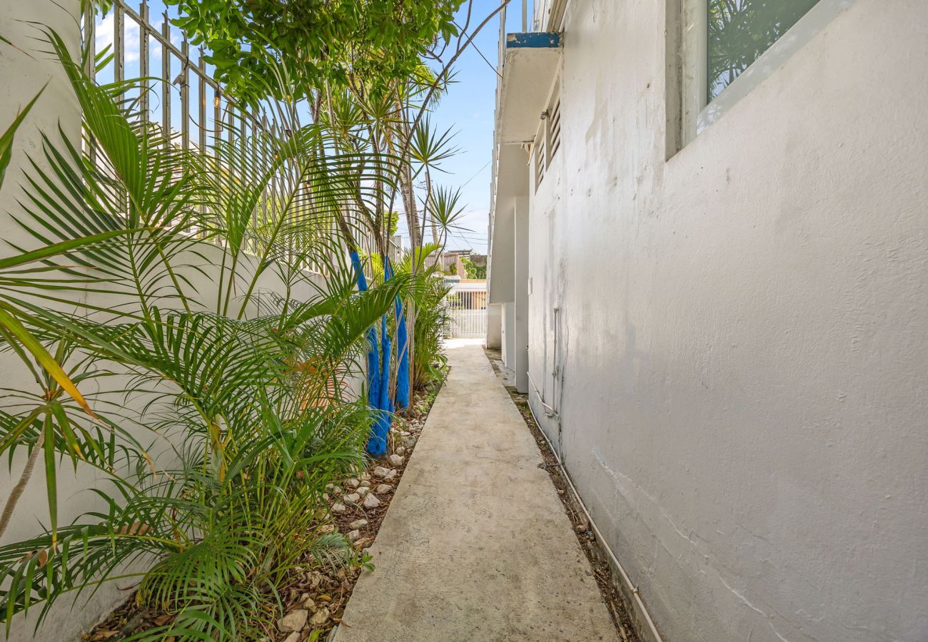 Casa en San Juan - Comfortable Group Stay | Sleeps 5 | Great Location