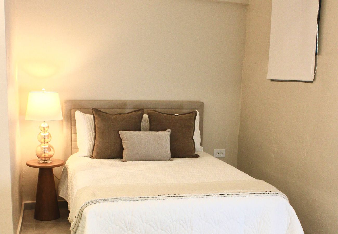 Apartamento en San Juan - Cozy 2 Br Apartment Steps from La Cerra 