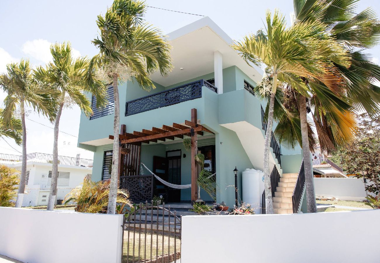 Casa en Camuy - Frente al mar CasaFamiliar Rústica Equipada para 8 