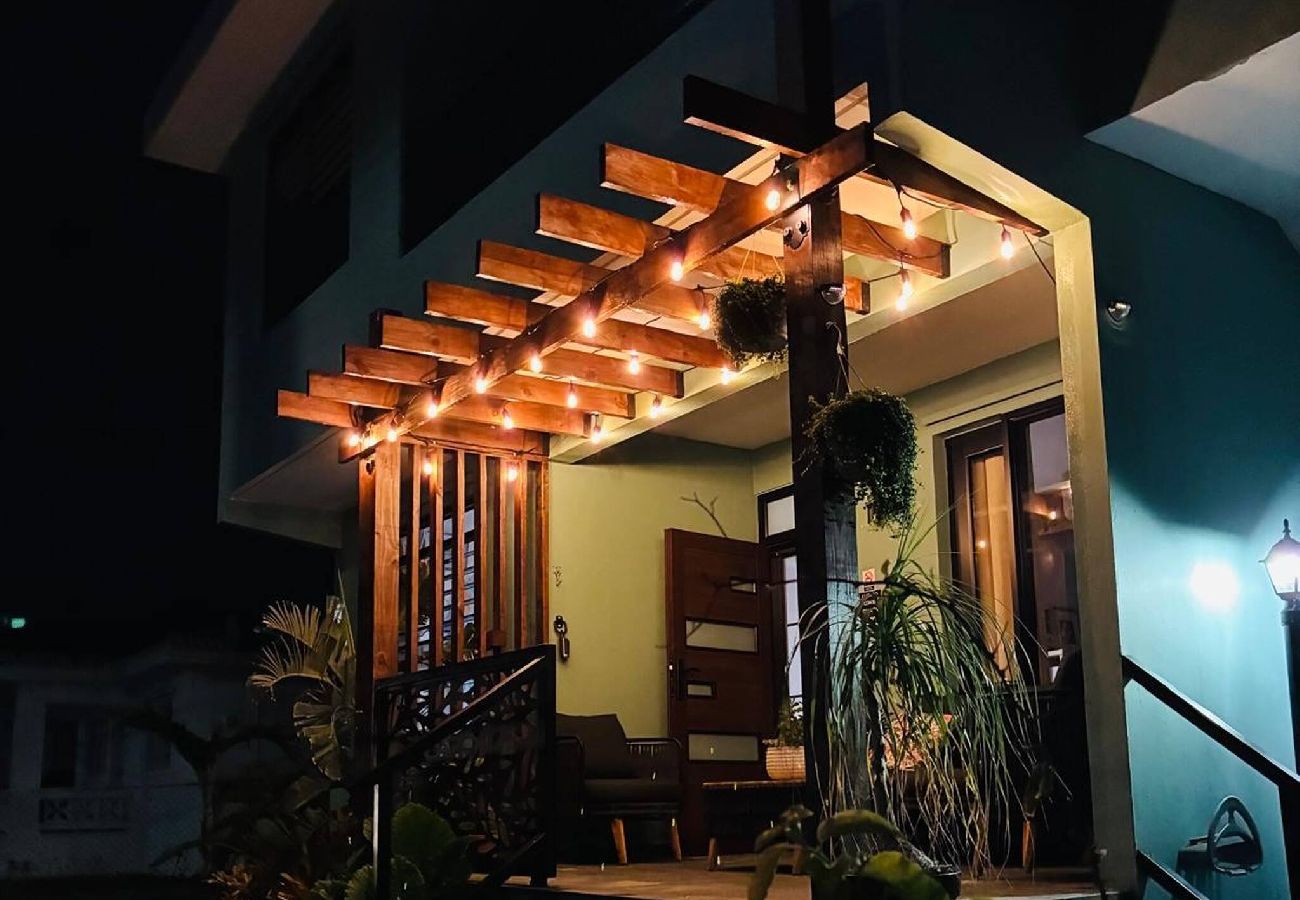 Casa en Camuy - Frente al mar CasaFamiliar Rústica Equipada para 8 