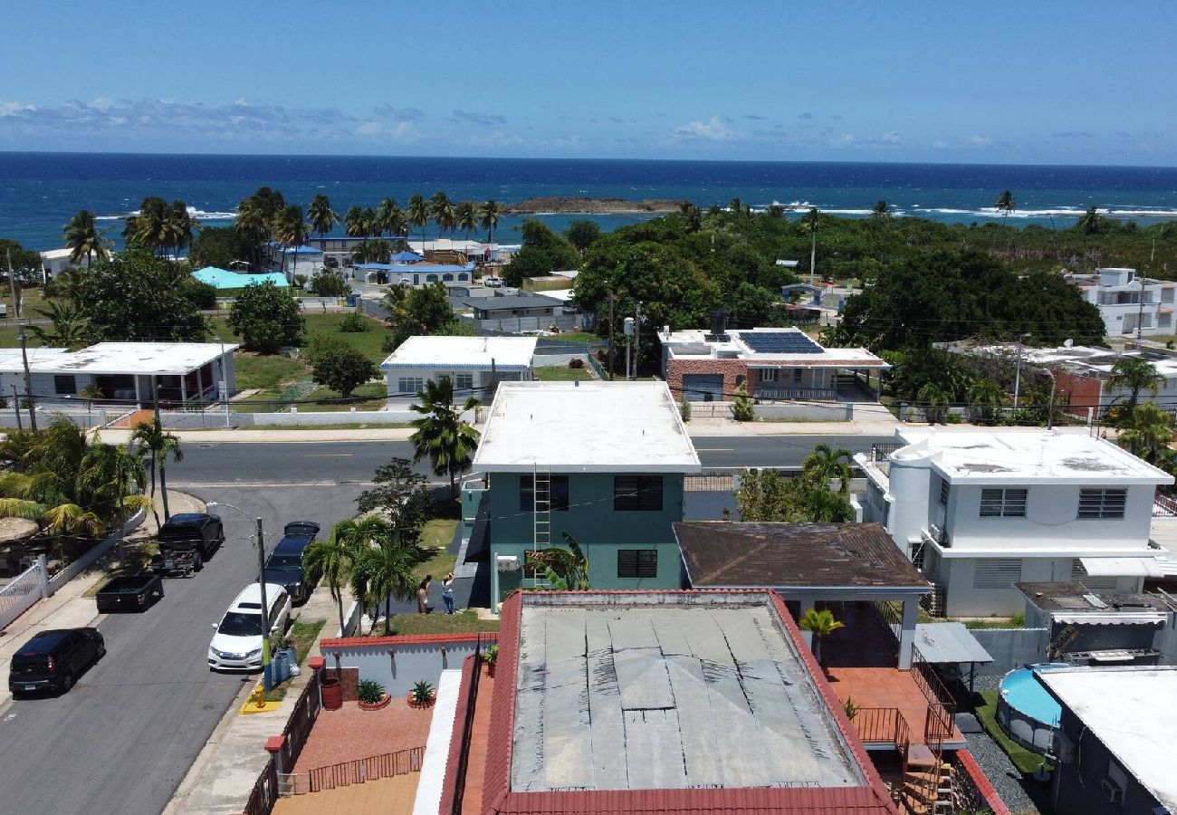 Casa en Camuy - Frente al mar CasaFamiliar Rústica Equipada para 8 