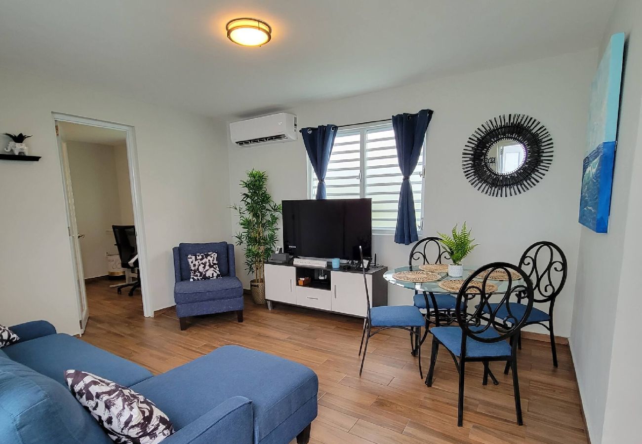 Casa en Carolina - Spacious Fam Retreat with Guest Home Near Beach 