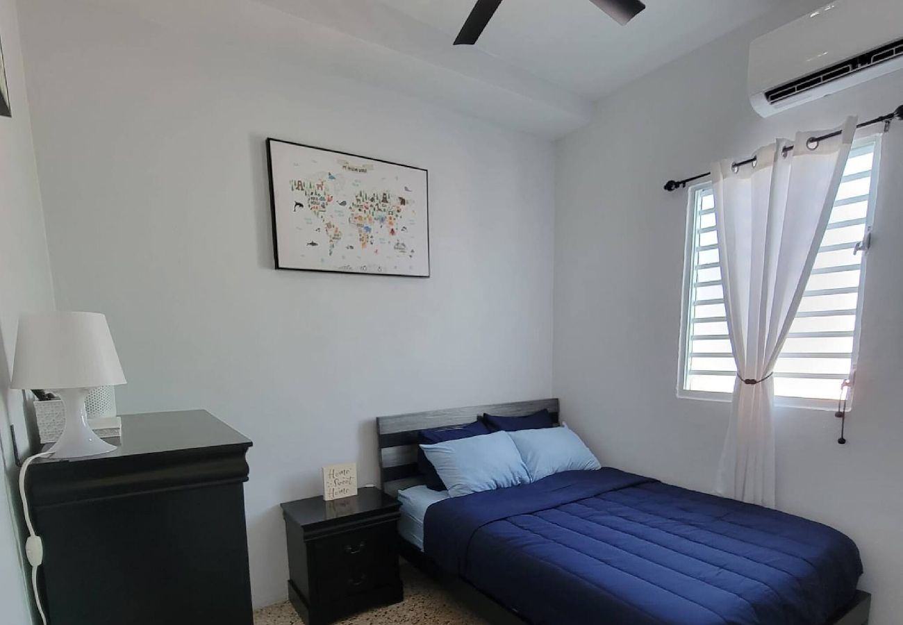 Casa en Carolina - Spacious Fam Retreat with Guest Home Near Beach 