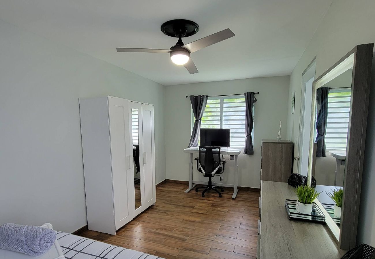 Casa en Carolina - Spacious Fam Retreat with Guest Home Near Beach 