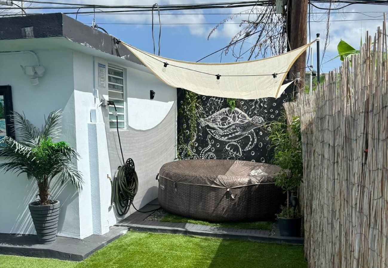 Casa en Carolina - Spacious Fam Retreat with Guest Home Near Beach 