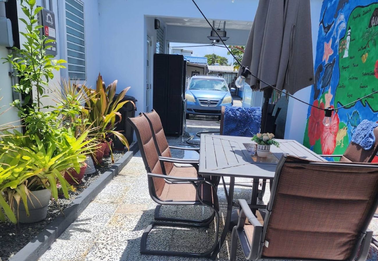 Casa en Carolina - Spacious Fam Retreat with Guest Home Near Beach 
