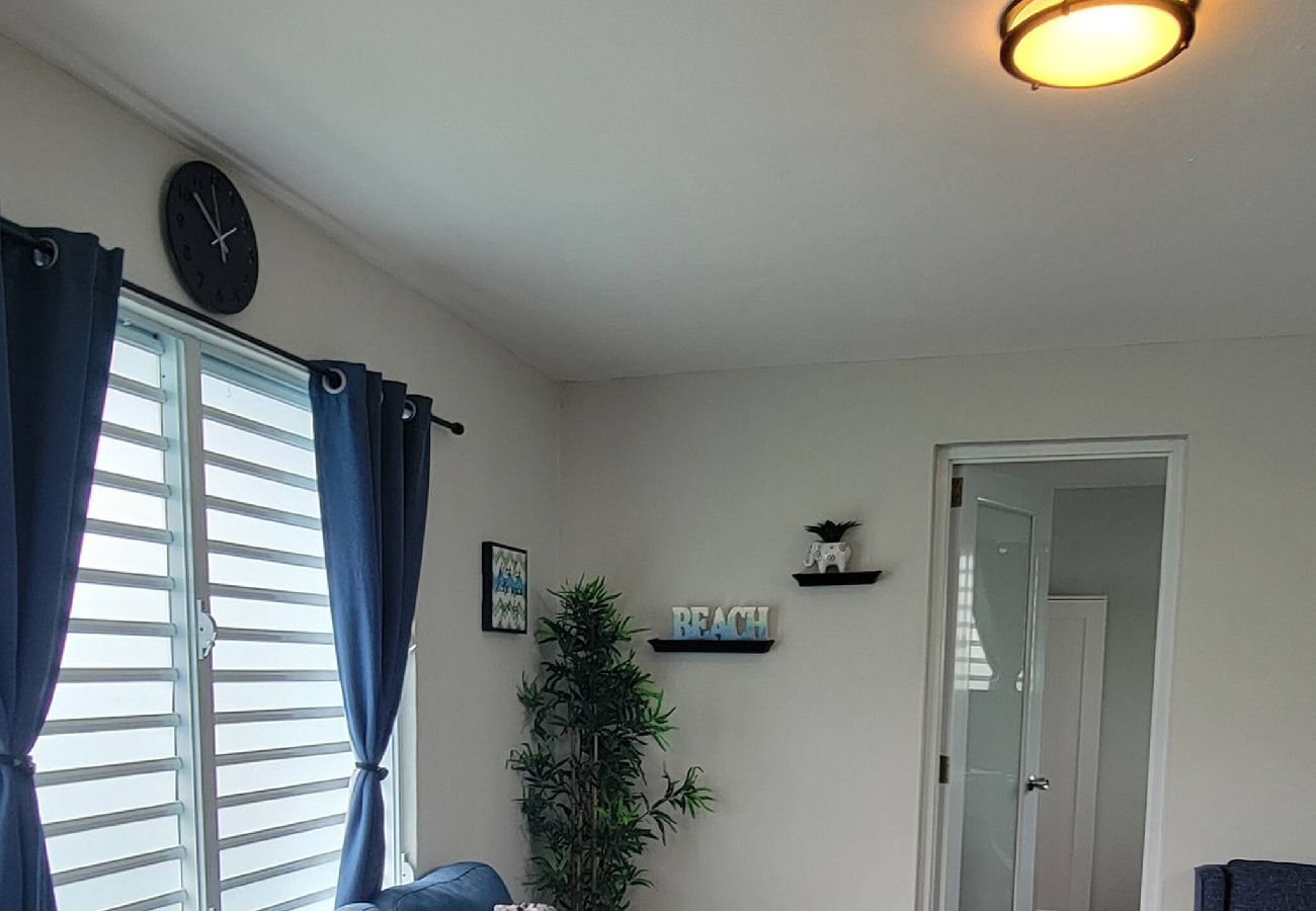 Casa en Carolina - Spacious Fam Retreat with Guest Home Near Beach 