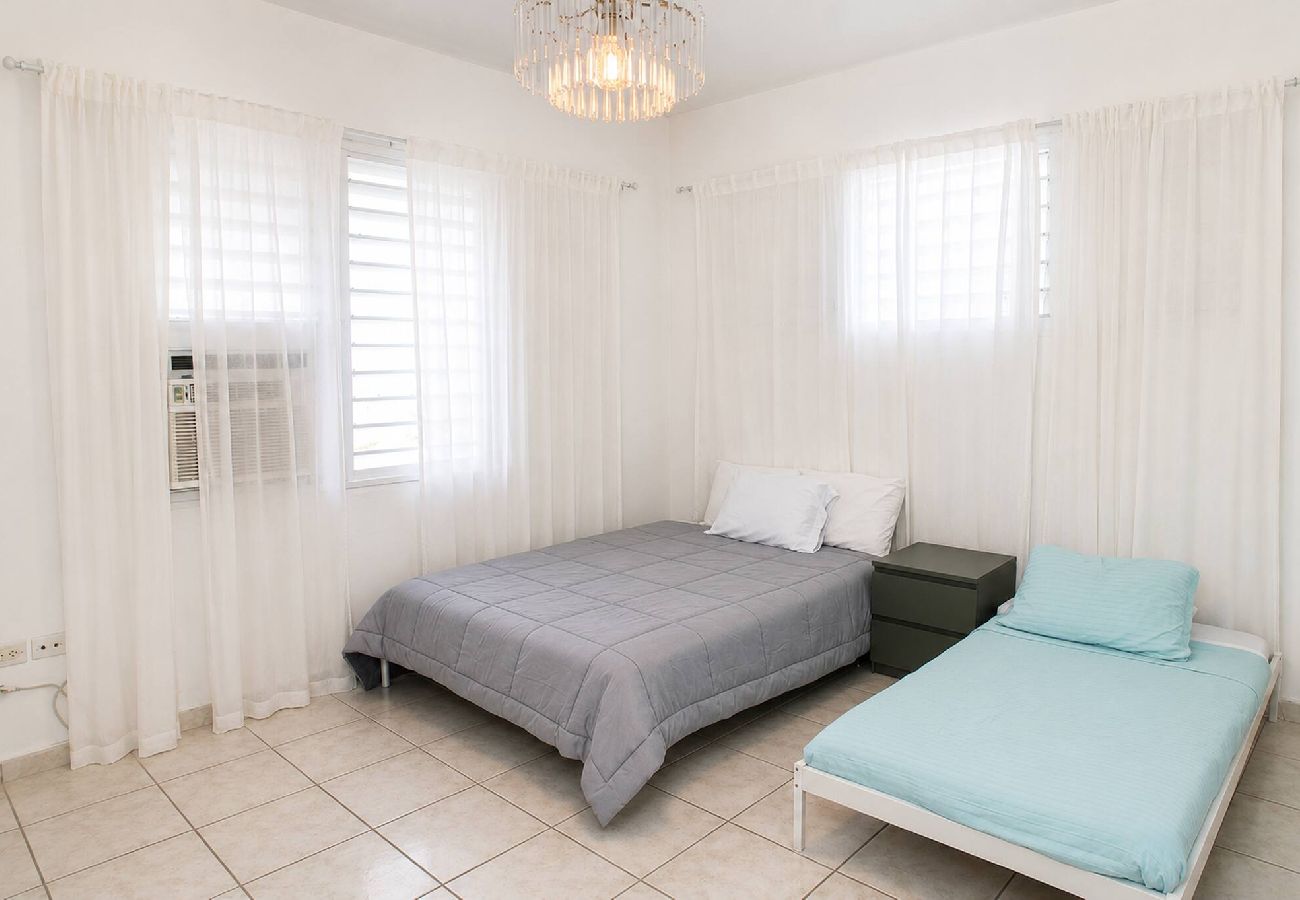 Apartamento en San Juan - Spacious 1BR Apt Steps from Beach and Old San Juan 