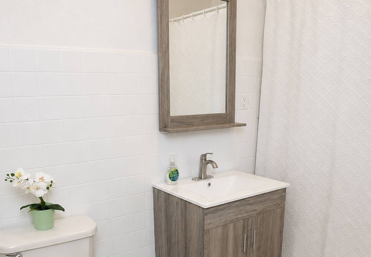 Apartamento en San Juan - Spacious 1BR Apt Steps from Beach and Old San Juan 