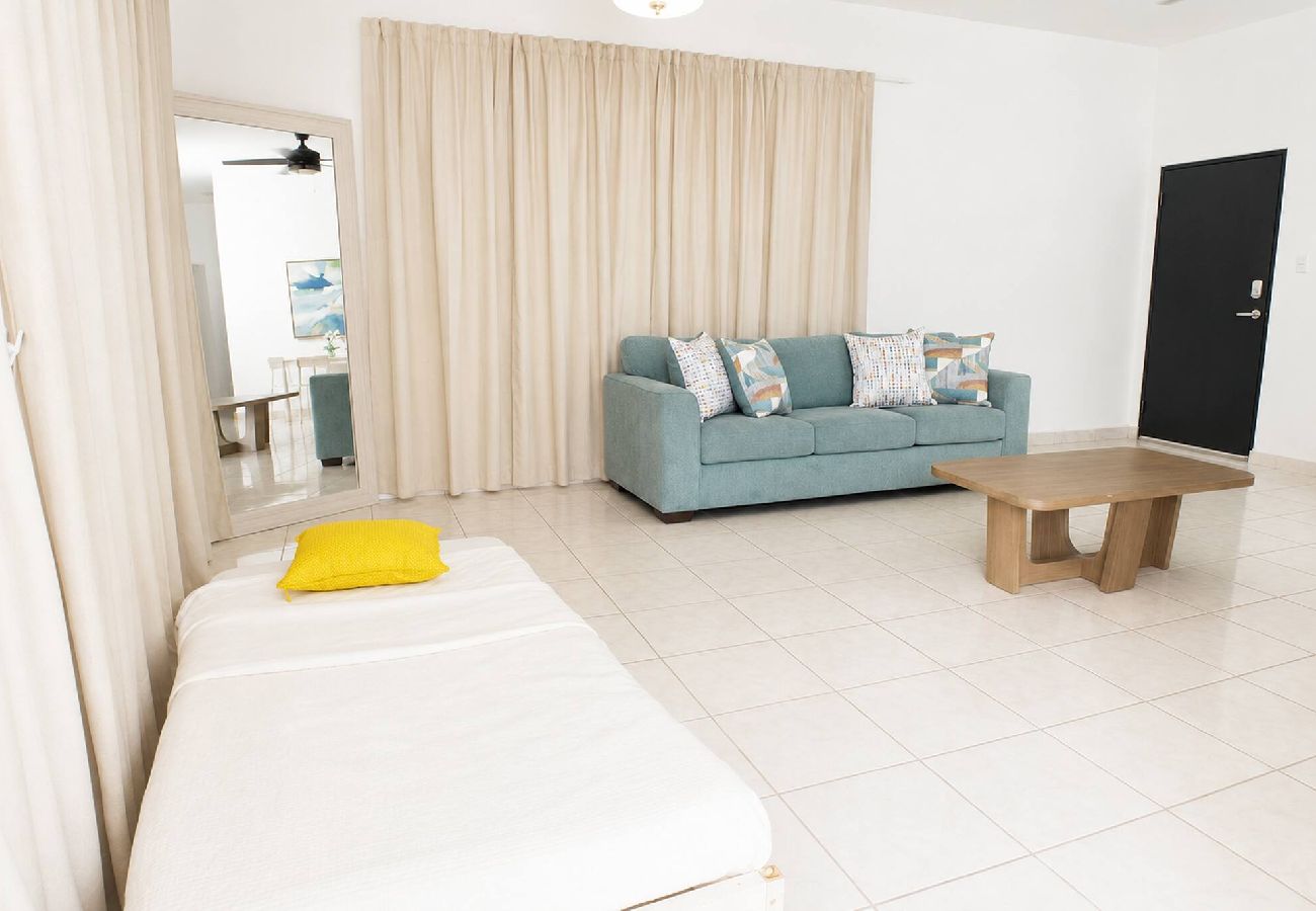 Apartamento en San Juan - Spacious 1BR Apt Steps from Beach and Old San Juan 
