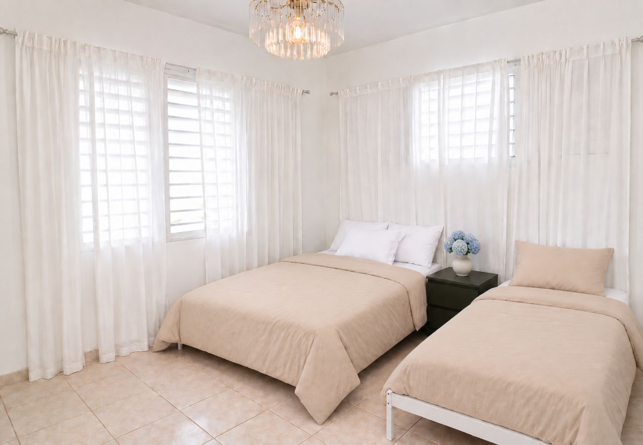 Apartamento en San Juan - Spacious 1BR Apt Steps from Beach and Old San Juan 
