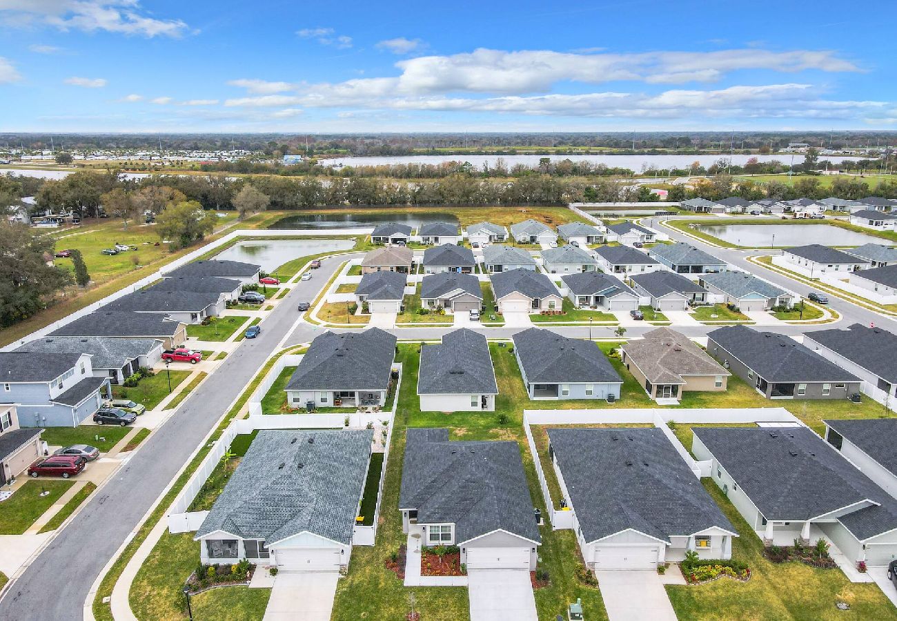 Casa en Auburndale - Encanto At Auburndale 