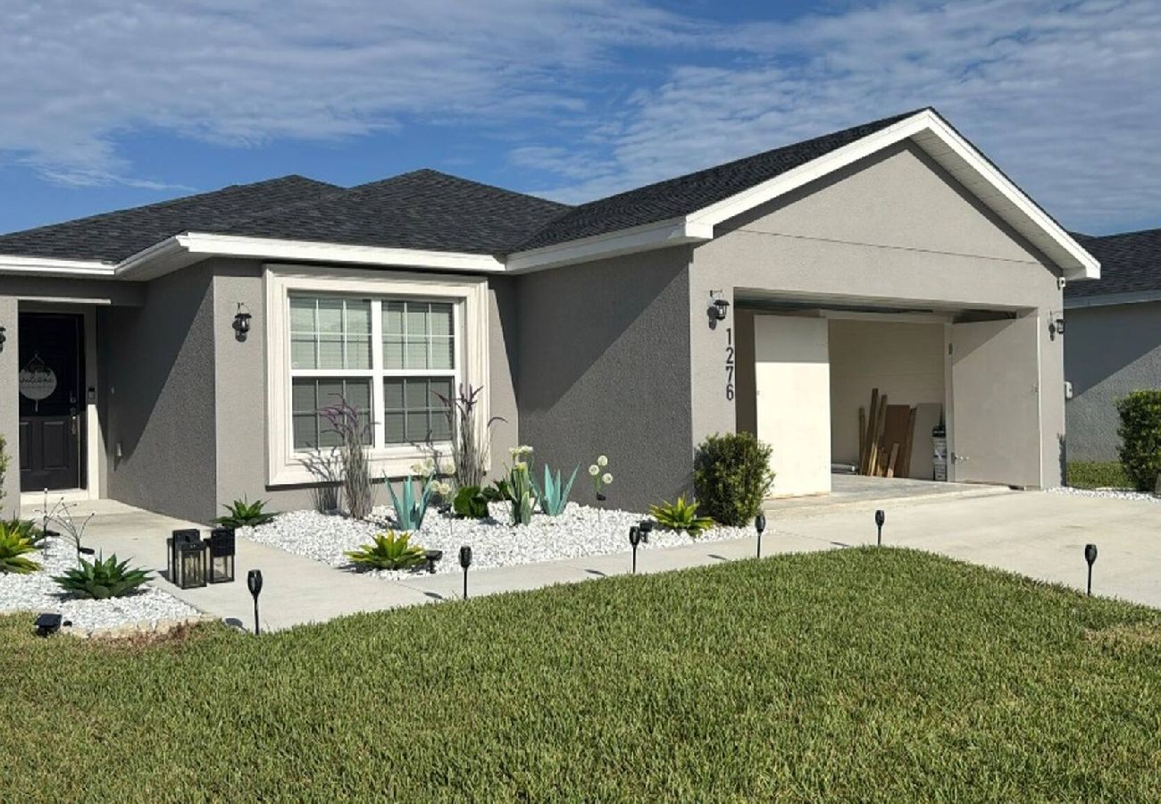 Casa en Auburndale - Encanto At Auburndale 