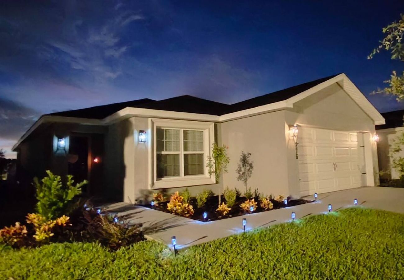 Casa en Auburndale - Encanto At Auburndale 