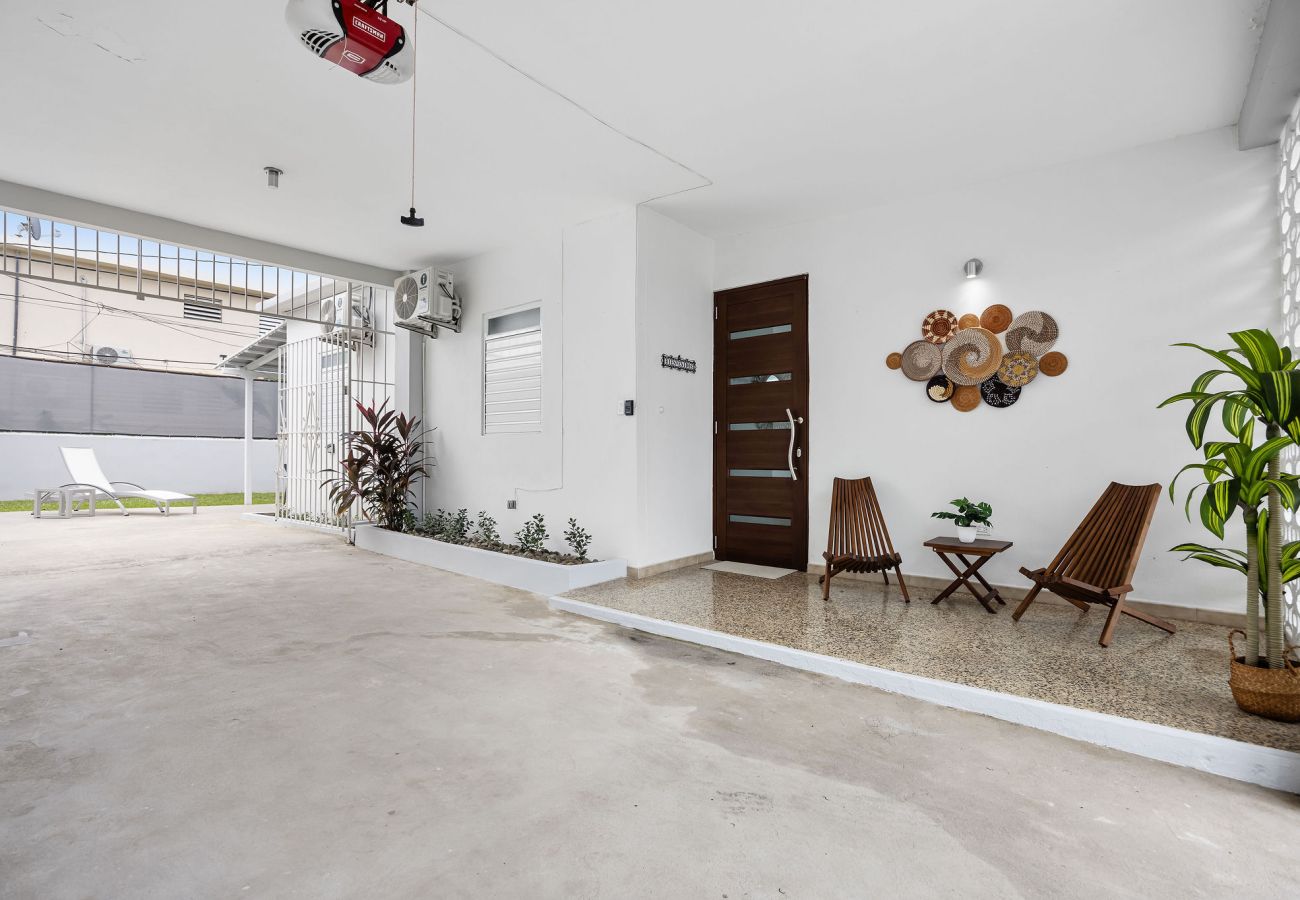 Casa en Carolina - Modern 3BR Home in Carolina Near Beaches & Airport