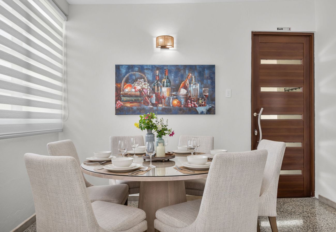 Casa en Carolina - Modern 3BR Home in Carolina Near Beaches & Airport