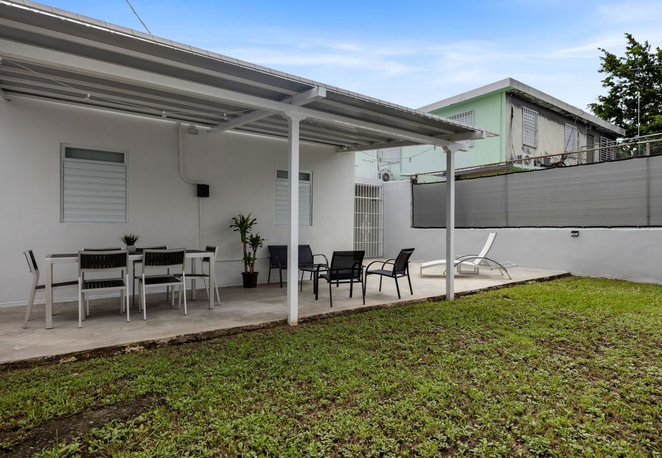 Casa en Carolina - Modern 3BR Home in Carolina Near Beaches & Airport