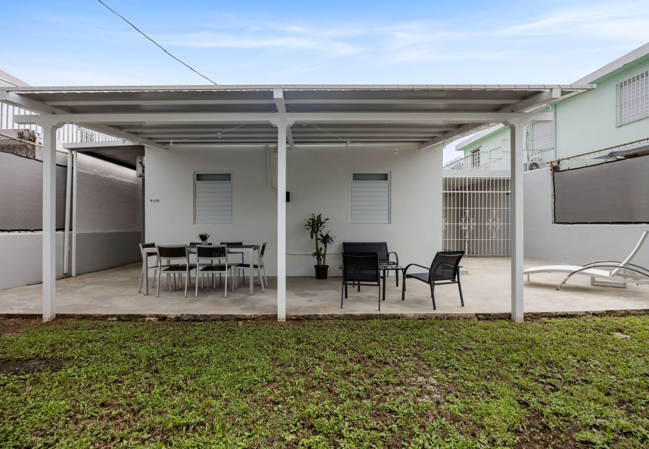 Casa en Carolina - Modern 3BR Home in Carolina Near Beaches & Airport