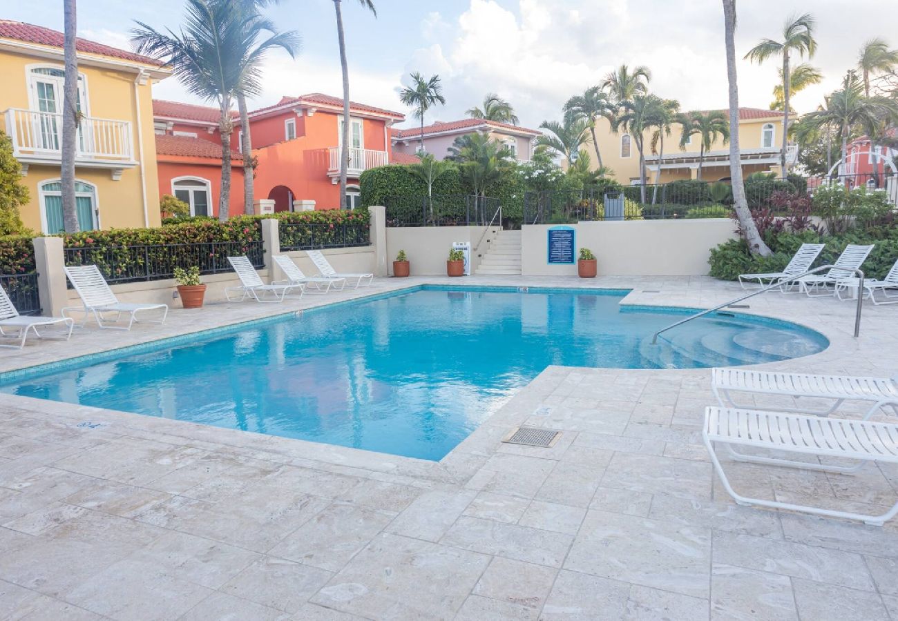 Residencial en Fajardo - *Azul Marino* Golf & Ocean View Luxury Condo 