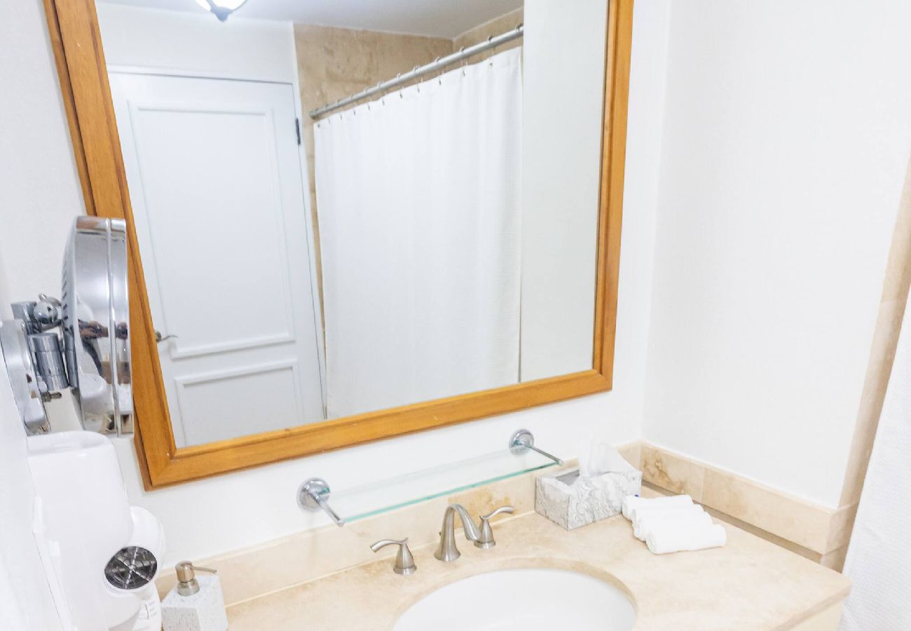 Residencial en Fajardo - *Azul Marino* Golf & Ocean View Luxury Condo 