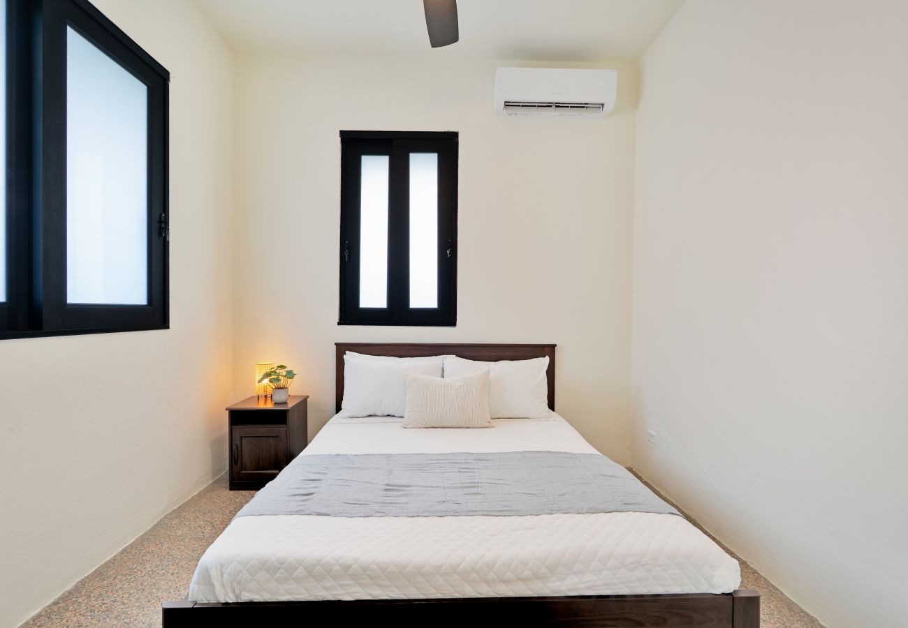 Casa en San Juan - Vibrant Santurce Caribbean Escape | 7BR w/ Rooftop