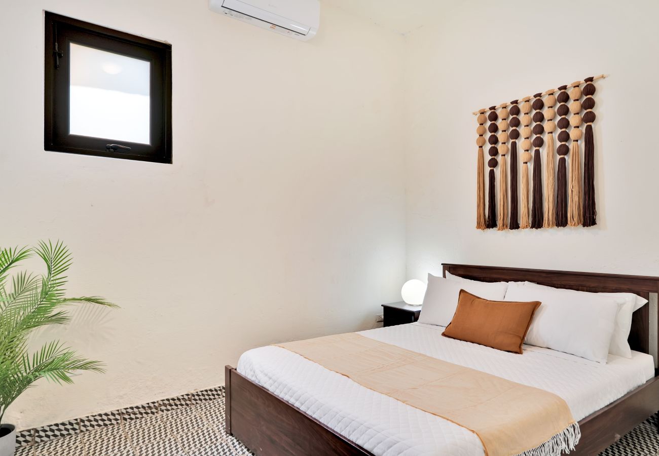 Casa en San Juan - Vibrant Santurce Caribbean Escape | 7BR w/ Rooftop