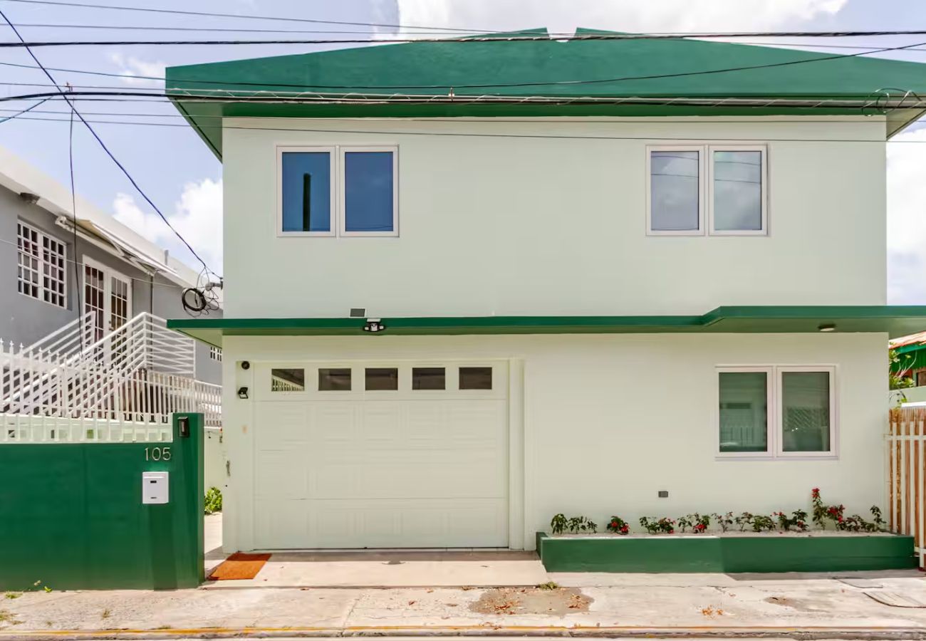 Casa en San Juan - 4BR Pool Home | 5 Min to Beach, San Juan