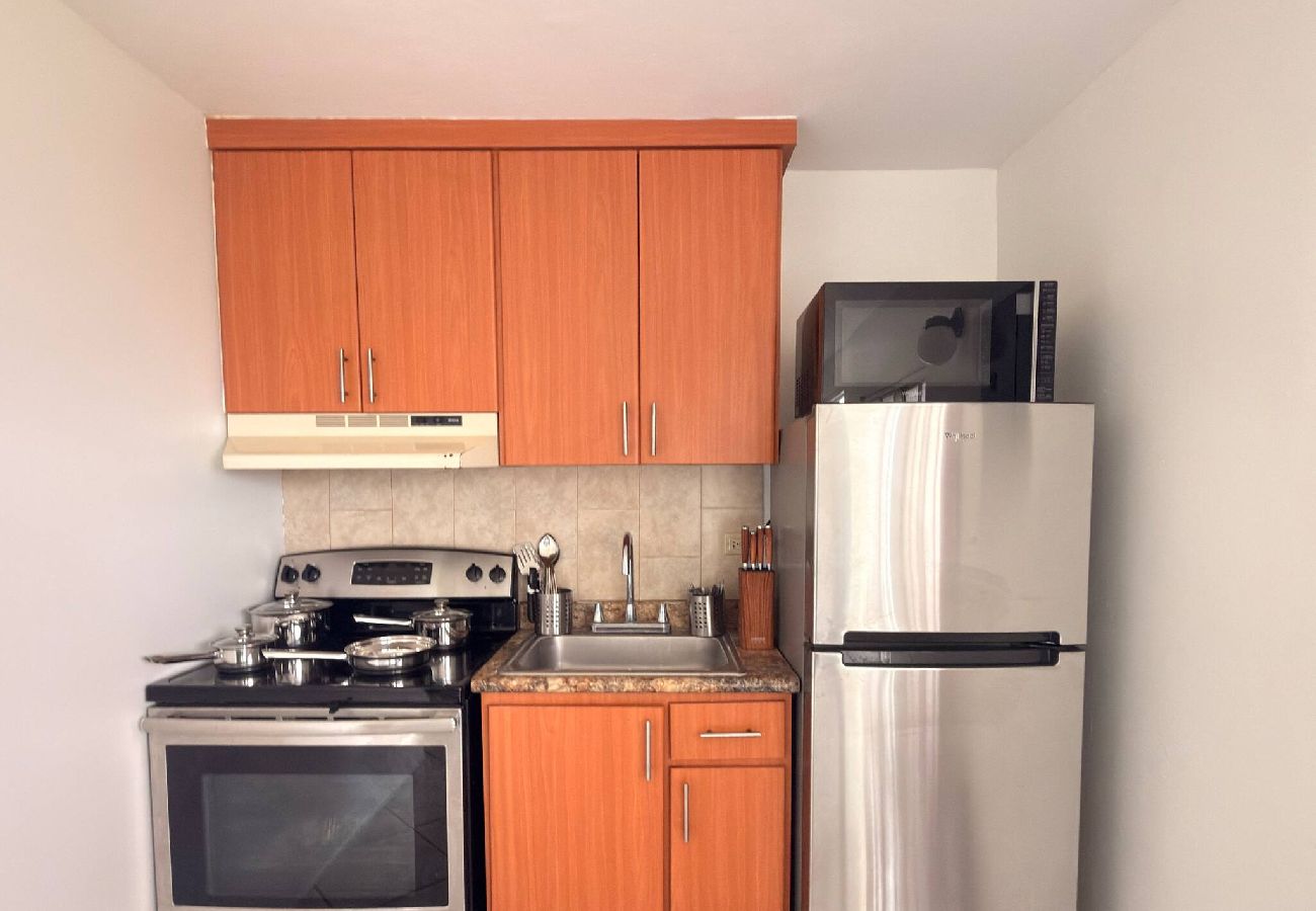 Apartamento en Yauco - Spacious 2BR Apt • Kitchen • Laundry • WiFi 