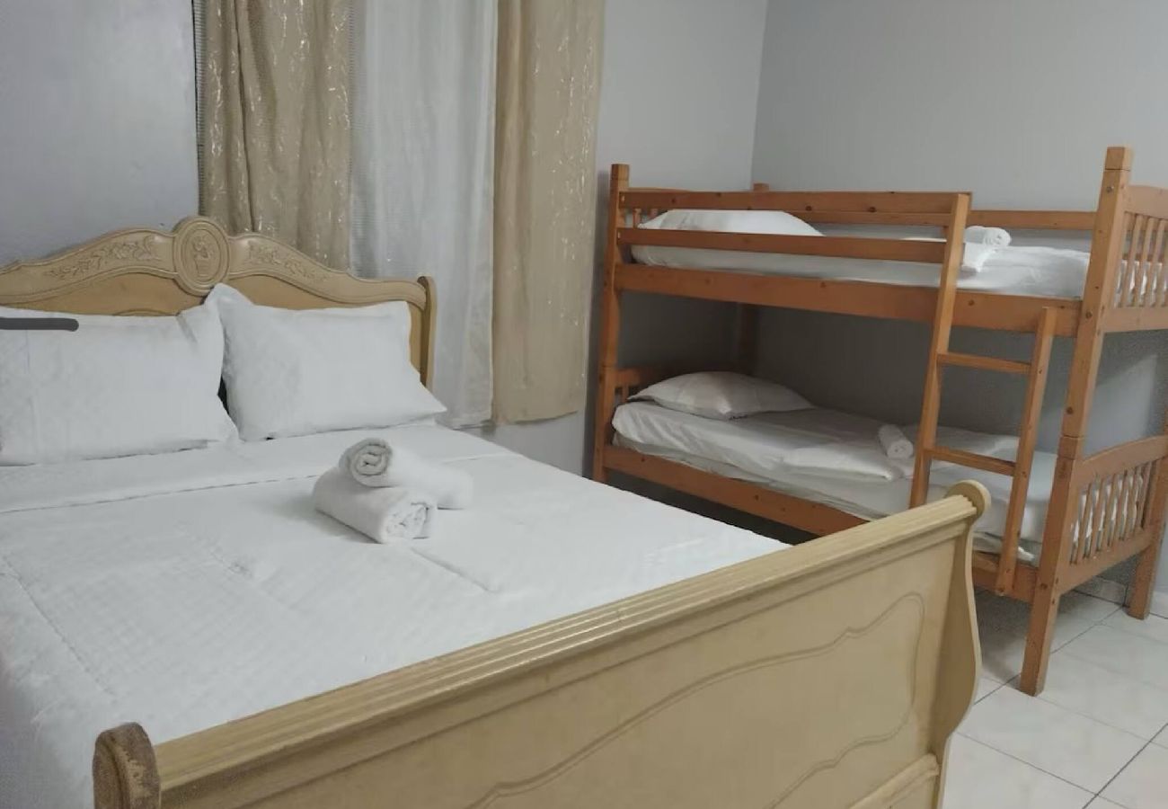 Apartamento en Guanica - BBQ · Family Stay · Playa Santa · Apto B 