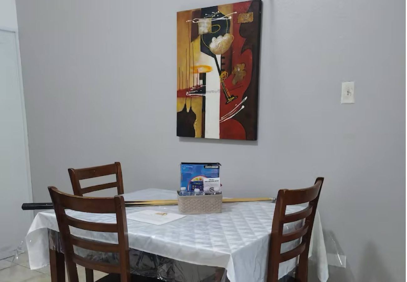 Apartamento en Guanica - BBQ · Family Stay · Playa Santa · Apto B 