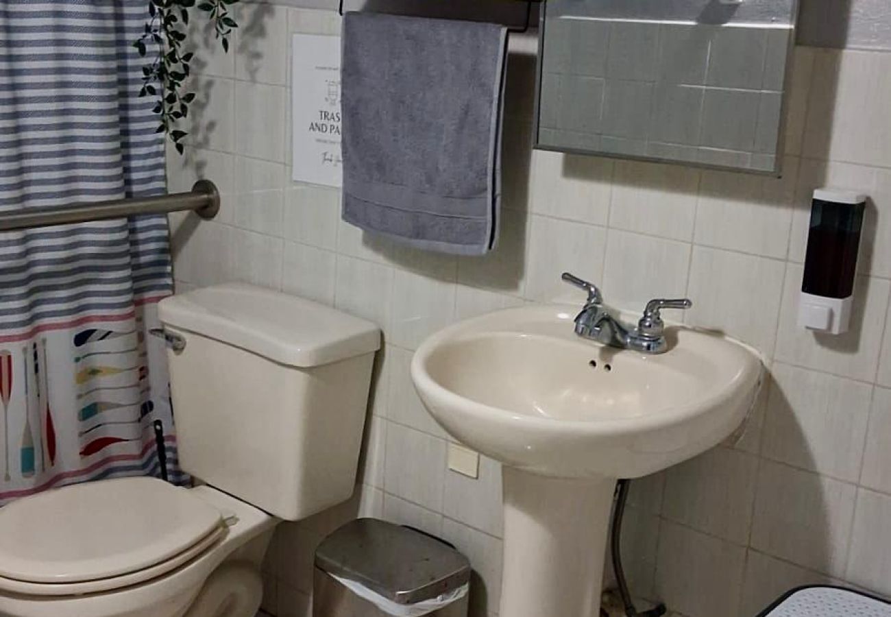Apartamento en Guanica - BBQ · Family Stay · Playa Santa · Apto B 