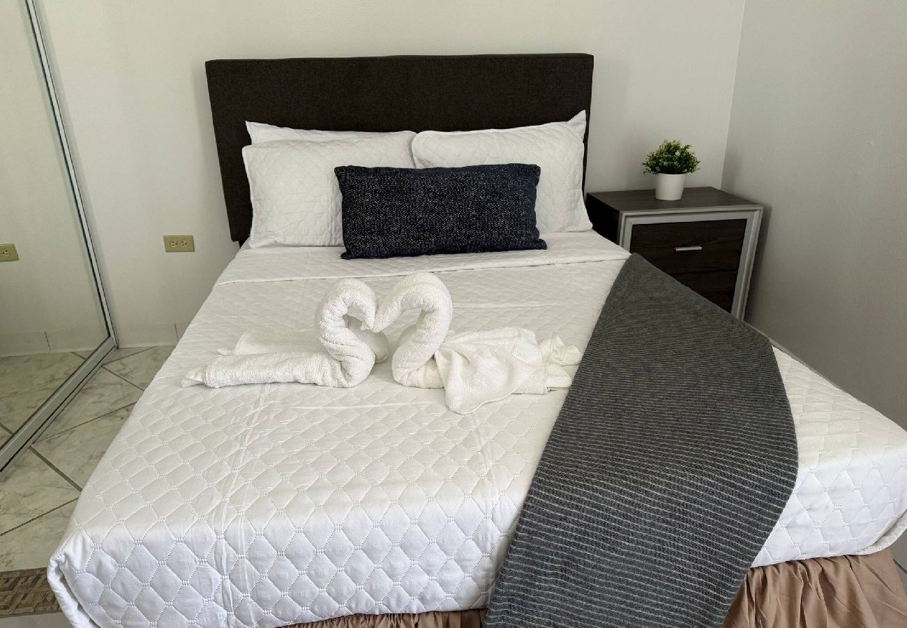 Apartamento en Yauco - Brisas Apt | Comfort & WiFi with A/C 