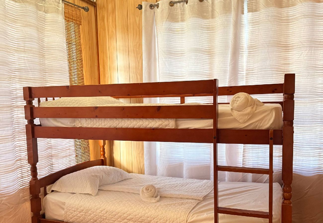 Casa en Guanica - Family · Spacious · Playa Santa ·Apto. C 
