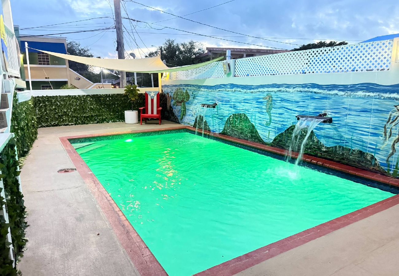 Apartamento en Guanica - Camina a la Playa | Piscinas | Billar | Apto. D 