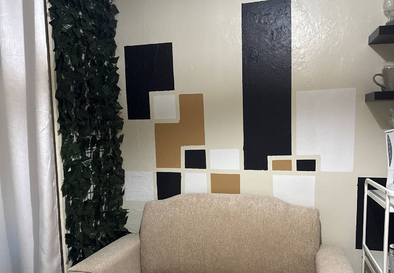 Apartamento en Yauco - Cozy Studio | Apto. C| Aire| Camina al Pueblo 