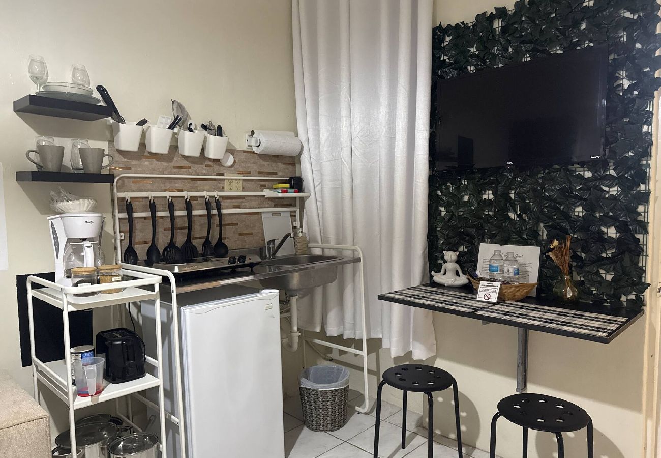 Apartamento en Yauco - Cozy Studio | Apto. C| Aire| Camina al Pueblo 