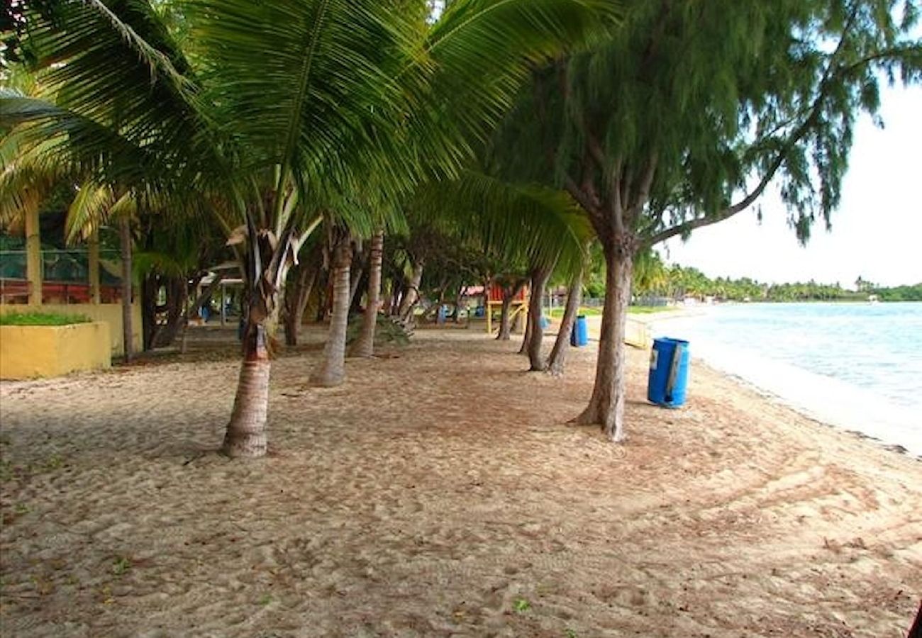 Apartamento en Guanica - 2 Pools · Solar · Playa Santa · Apto E 