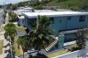 Casa en Camuy - 6BR Beachfront Compound w/ Generator & Games 